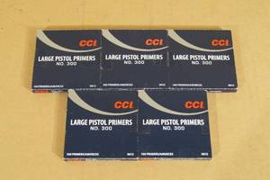 lot 64 image: 500 CCI No 300 Large Pistol Primers