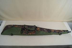 lot 193 image: Camo Soft Long Gun Case