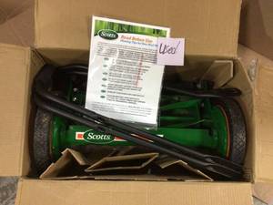 lot 47 image: Scotts  Scotts 16 in. Manual Walk Behind Push Reel Lawn Mower  USED &nbspCustomer Returns See Pictures