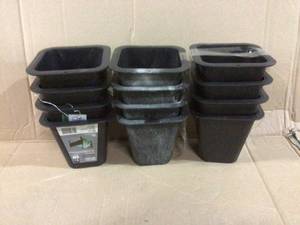 lot 77 image: Heavy Duty 6-inch Bed Risers, Furniture Riser, Great for Under Bed &nbspCustomer Returns See Pictures