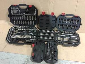 lot 81 image: MIX LOT OF MECHANIC TOOLS SET WITH CASE &nbspCustomer Returns See Pictures