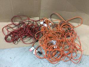 lot 31 image: RIDGID 50ft. 123 Outdoor Extension Cord &nbspCustomer Returns See Pictures