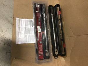 lot 38 image: Husky 50 ft. lbs. to 250 ft. lbs. 12 in. Drive Torque Wrench &nbspCustomer Returns See Pictures