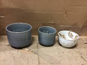 lot 80 image: FLORA BUNDA  Moon Phase Ceramic Hanging Planter Pot In Ivory & Grey &nbspCustomer Returns See Pictures