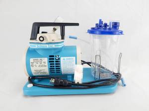 lot 2 image: Schuco Model S132 Respirator Vacuum Suction Pump