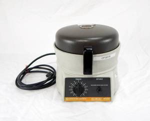 lot 1 image: Damon IEC Division MB Micro Hematocrit Centrifuge