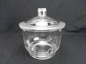 lot 34 image: Pyrex #2 Glass Desiccator