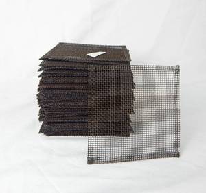 lot 60 image: Lot of 50 Galvanized Iron Wire Gauze Pads