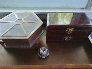 lot 73 image: Four Jewelry Boxes