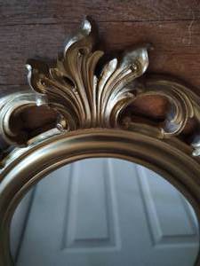 lot 90 image: Large Vintage Gold Mirror