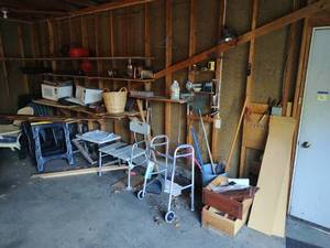 lot 218 image: Garage Lot