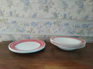 lot 151 image: Set of Corelle Dishes