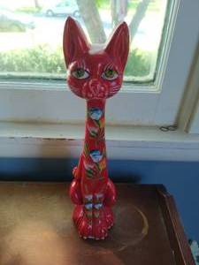 lot 164 image: Cat Figurine