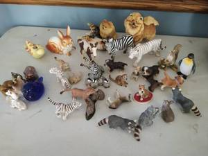 lot 169 image: Collection of Miniature Animal Figurines