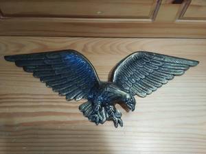 lot 178 image: Large Brass Colored Eagle Wallhanging