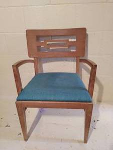 lot 40 image: Vintage Chair