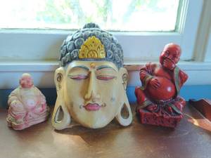 lot 70 image: Three Buddha Dcor
