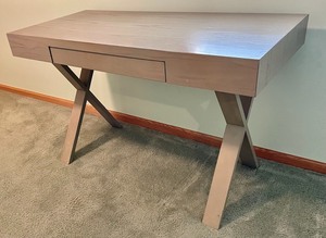 Very Nice Modern Desk