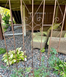 Metal Yard Decor