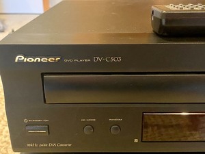 Pioneer DVD player w Remote