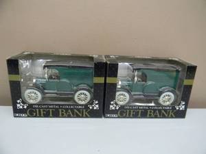 lot 8 image: RARE - LOT OF 2 DIE-CAST METAL ERTL GIFT BANKS - NICOLLET MALL CAR CLASSIC - 1993 - SEE PICTURES