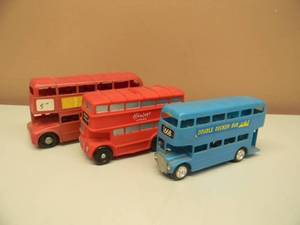 lot 21 image: AWESOME - SET OF 3 PLASTIC DOUBLE DECKER BUSES - SEE PICTURES