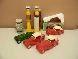lot 23 image: GREAT SET - VINTAGE AVON COLLECTION - SOME STILL IN BOX - MG CARS - GAS PUMPS - SEE PICTURES