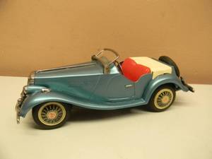 lot 26 image: RARE - VINTAGE METAL MG CONVERTIBLE - MADE IN JAPAN - APPROX 8 - SEE PICTURES