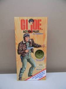 lot 34 image: AWESOME - GI JOE ACTION PILOT LIMITED EDITION WW11 COMMEMORATIVE FIGURE - SEE PICTURES