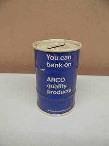 lot 44 image: VINTAGE ARCO OIL BARREL COIN BANK YOU CAN BANK ON ARCO QUALITY PRODUCTS  Atlantic Richfield Company - NICE VERY COOL - APPROX 3.5 - SEE PICTURES