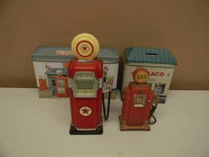 lot 53 image: VINTAGE TEXACO GAS PUMP DIGITAL CLOCK - GAS PUMP DISPLAY - TIN TEXACO COIN BANK - TIN T.B.C SERVICE STATION - COOL SET - SEE PICTURES