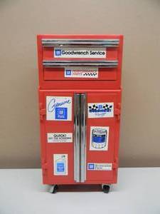 lot 54 image: VINTAGE FUN RISE INC GM GOODWRENCH PLASTIC MINITURE MECHANIC TOOL CHEST & TOOLS - COOL PIECE - SEE PICTURES