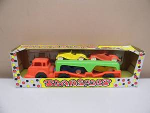 lot 73 image: VINTAGE AMLOID COMPANY TRANSPORT CAR HAULER WCARS - VERY COOL - IN BOX - SEE PICTURES