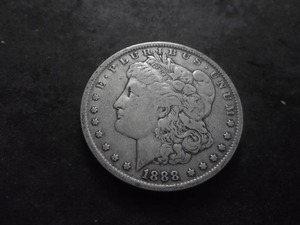 lot 19 image: 1888 O Hot Lips Double Die
