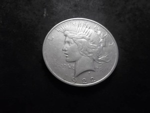 lot 74 image: 1922 S  Silver Peace Dollar