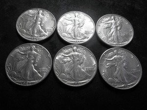 lot 104 image: 6-Walker Halves 1939-1945 P&D