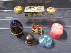 Dresser Boxes