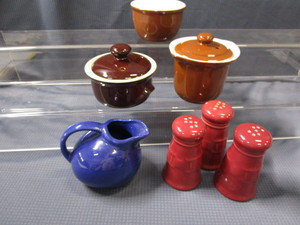 Red Wing, Hull Pottery