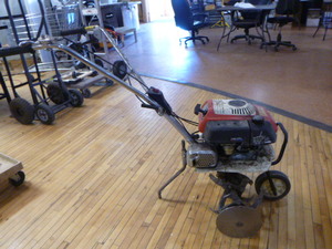 Honda F200 Tiller