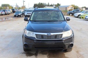 2009 Subaru Forester X AWD - 2 Owners -