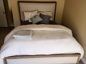 Pottery Barn Queen Duvet CoverQuilt and Shams
