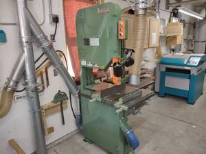 lot 4 image: Northfield 27 Bandsaw