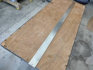 lot 58 image: 6 Straight Edge...