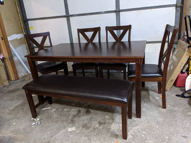 lot 117 image: Venetian Worldwide Lynwood Traditional 6-Pc. Dining Table Set with Bench