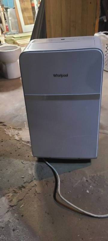 lot 270 image: Whirlpool 8,000 BTU Portable Air Conditioner 