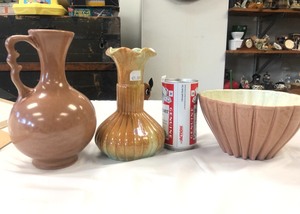 lot 65 image: Group of Vintage RED WING Art Pottery 