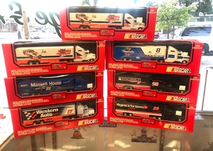 lot 66 image: Lot of 7 NIB Diecast Semi Trucks 