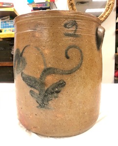lot 71 image: Antique Salt Glaze Stoneware 2 Gallon Crock (Hairline)