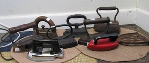 lot 10 image: Group of Vintage & Antique Irons