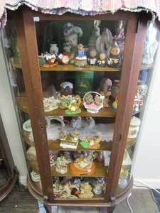 lot 12 image: Entire Contents of Cabinet